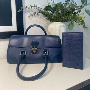 Rare Vintage Louis Vuitton Epi Sagur PM & Wallet Bundle In Myrtille